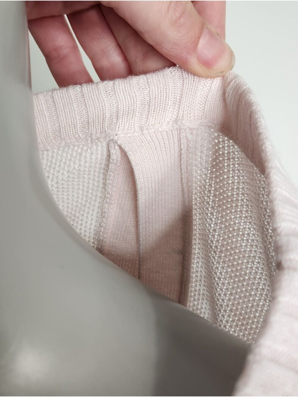 Lululemon 2020 Sincerely Yours Sweater in Pink Glow Size M/L - Picture 14 of 15